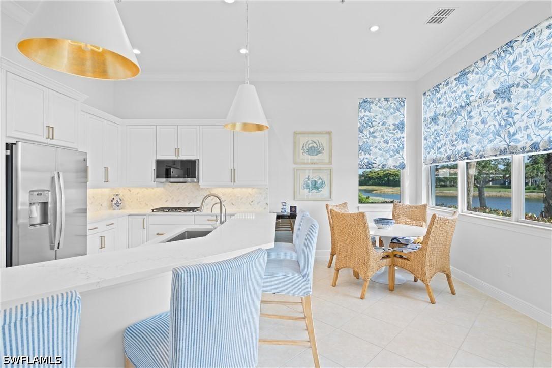 28571 Calabria Ct. #101, Naples, FL 34110