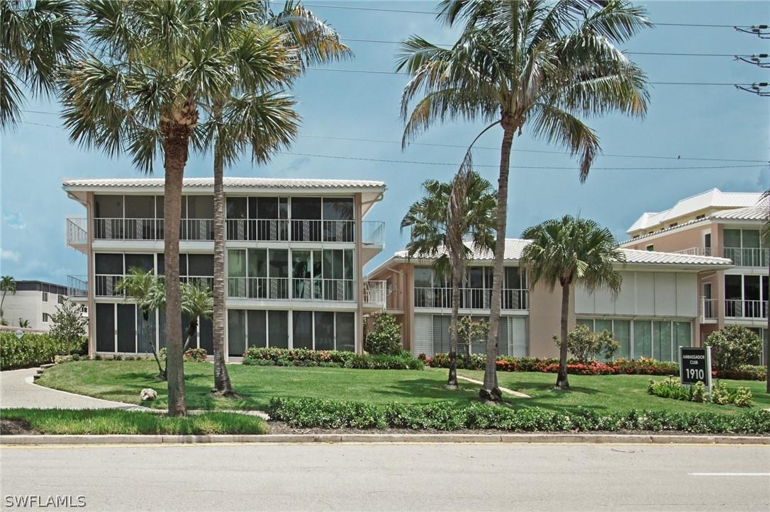 1910 Gulf Shore Blvd. #102, Naples, FL 34102
