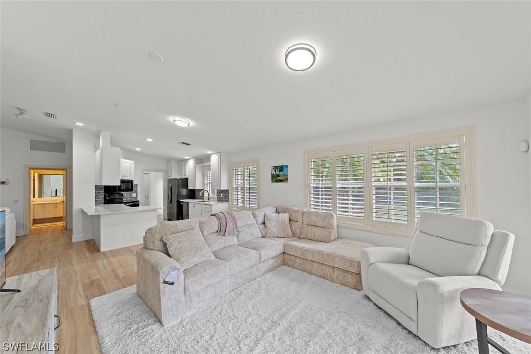 4748 San Carlo Ct., Naples, FL 34109