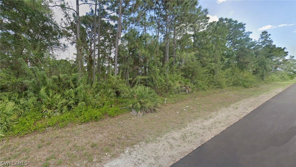 227 Victoria Ave., Lehigh Acres, FL 33974