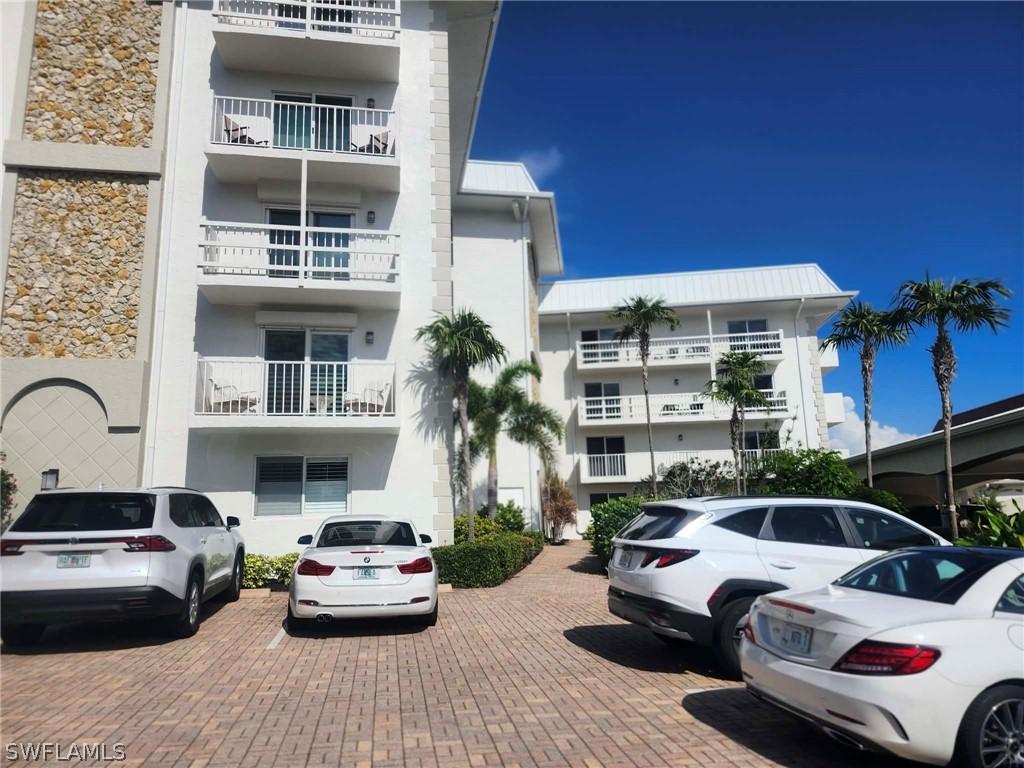 3000 Gulf Shore Blvd. #113, Naples, FL 34103