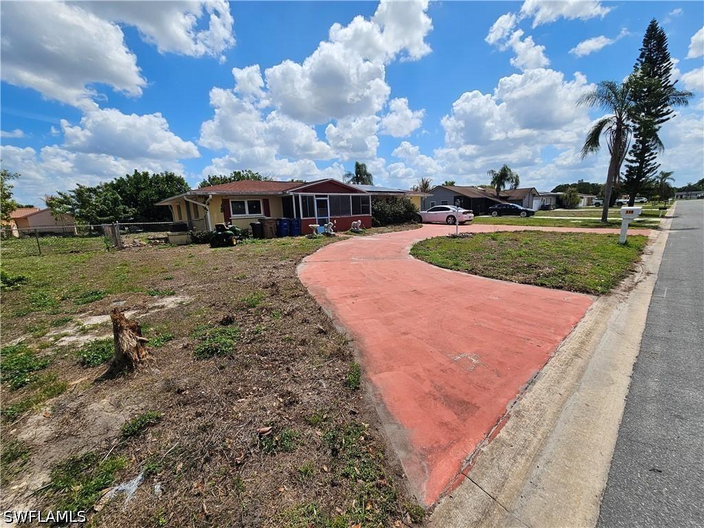 116 Rowland Rd., Lehigh Acres, FL 33936