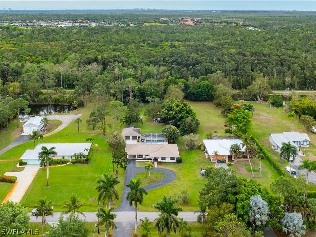 5272 Myrtle Ln., Naples, FL 34113