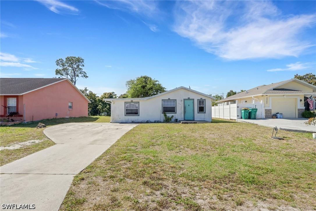 5326 Dixie Dr., Naples, FL 34113