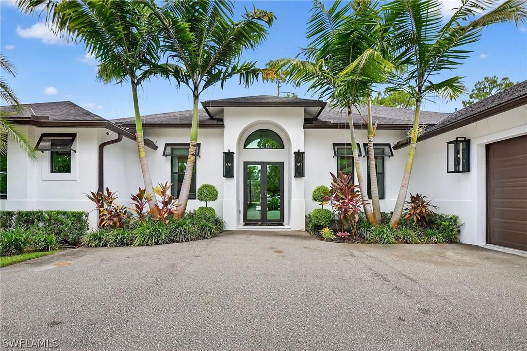 443 Weber Blvd., Naples, FL 34117