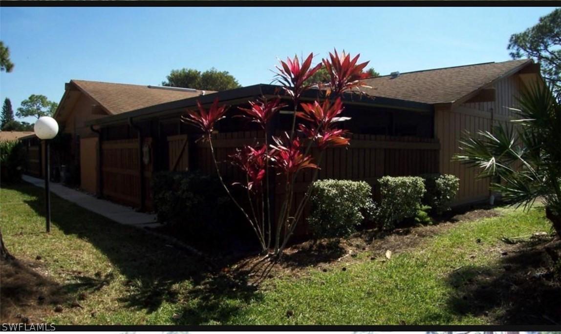 5622 Foxlake Dr., North Fort Myers, FL 33917