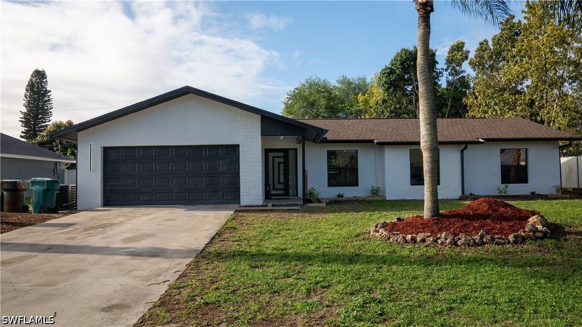 4528 26th Ave., Naples, FL 34116