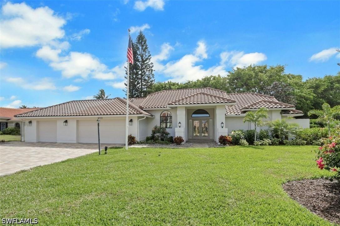 1325 Kings Way, Naples, FL 34104