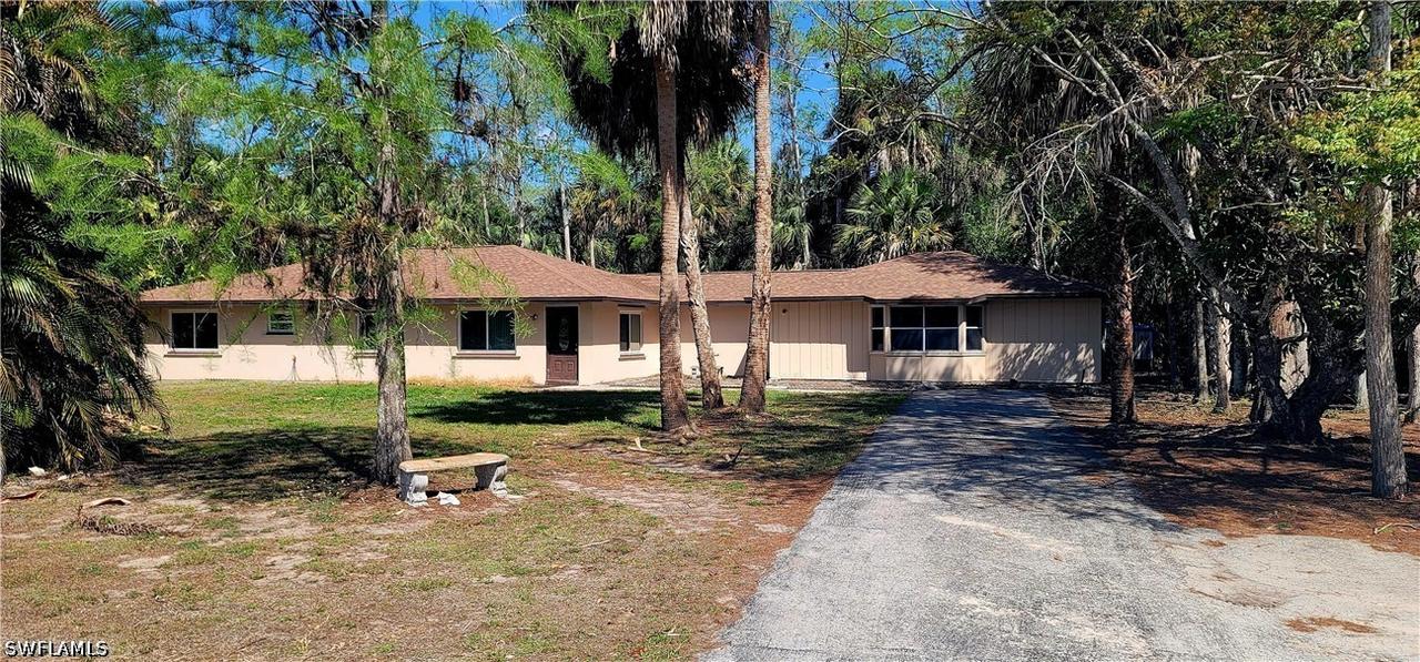3501 White Blvd., Naples, FL 34117