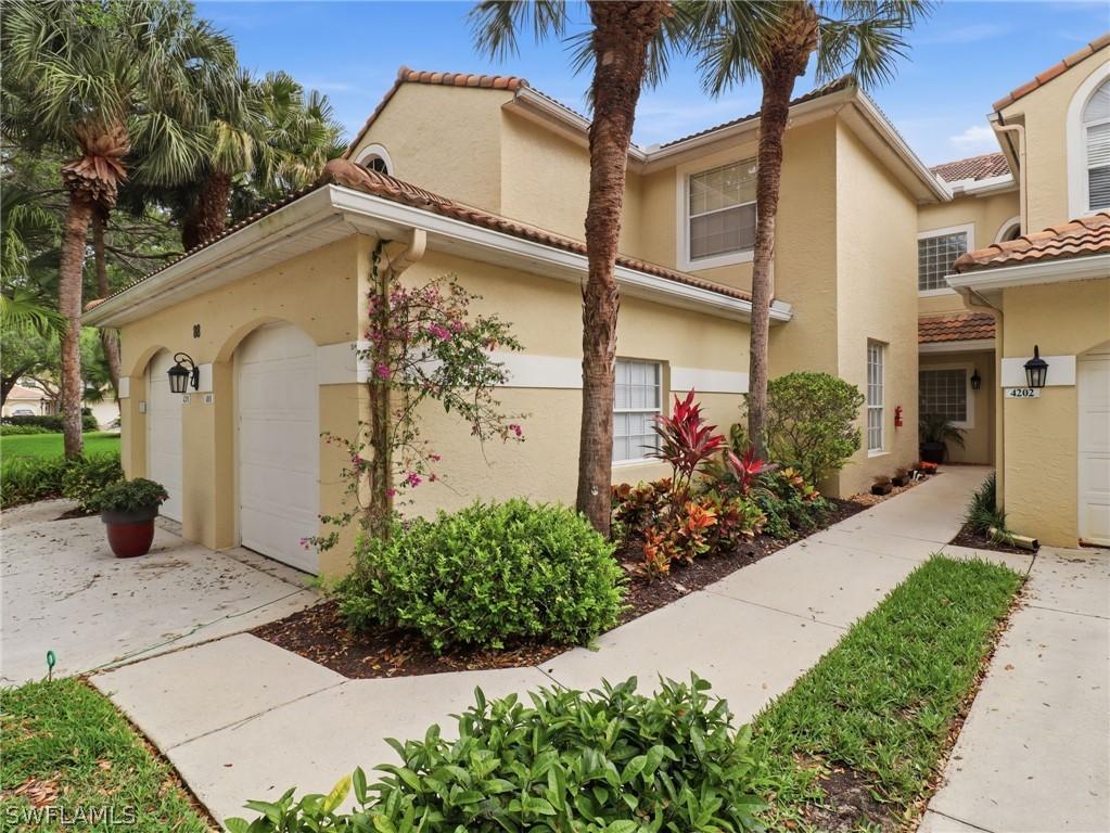 88 Silver Oaks Cir. #4-101, Naples, FL 34119