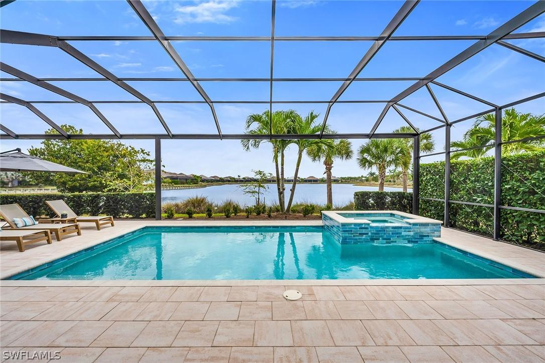 6184 Antigua Way, Naples, FL 34113