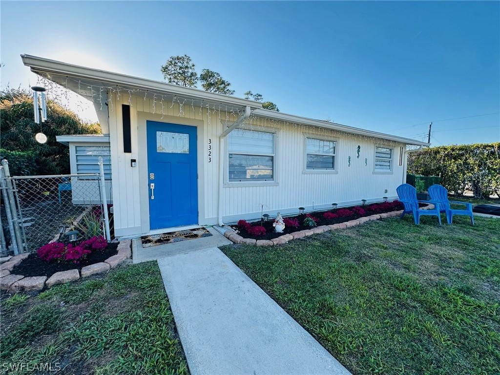 3323 Guilford Ct., Naples, FL 34112