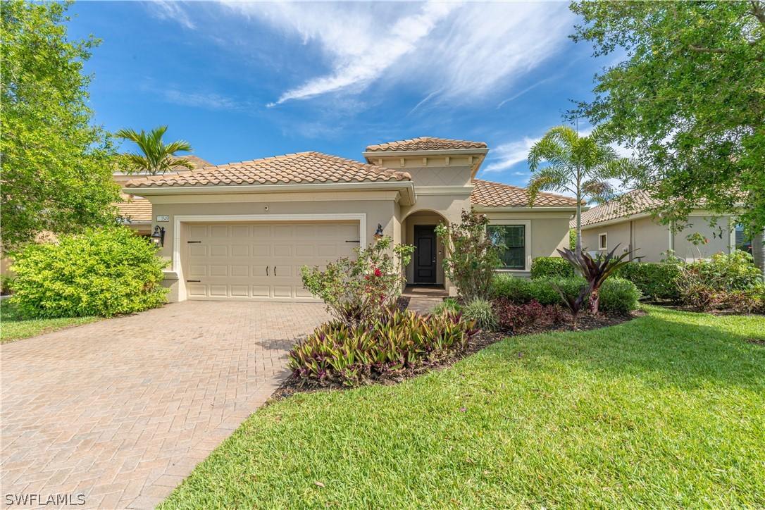 3549 Canopy Cir., Naples, FL 34120