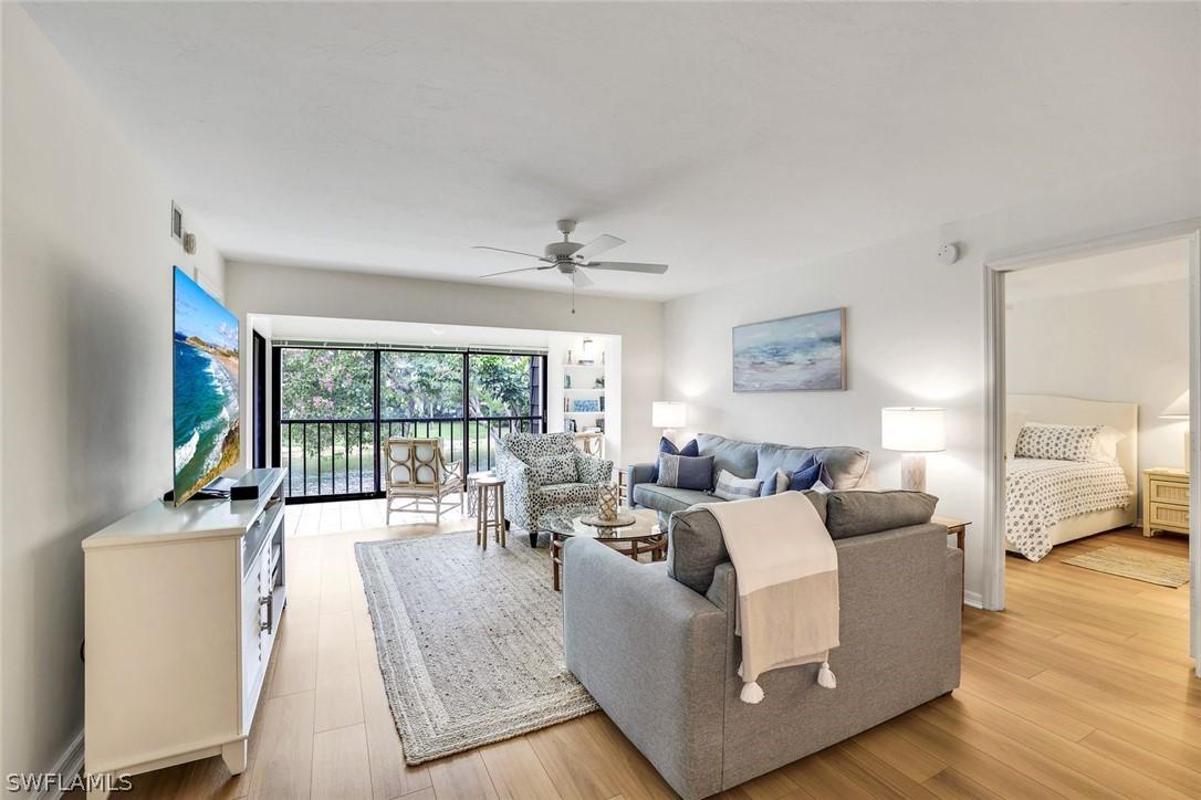 1641 Spoonbill Ln. #1641-B, Naples, FL 34105