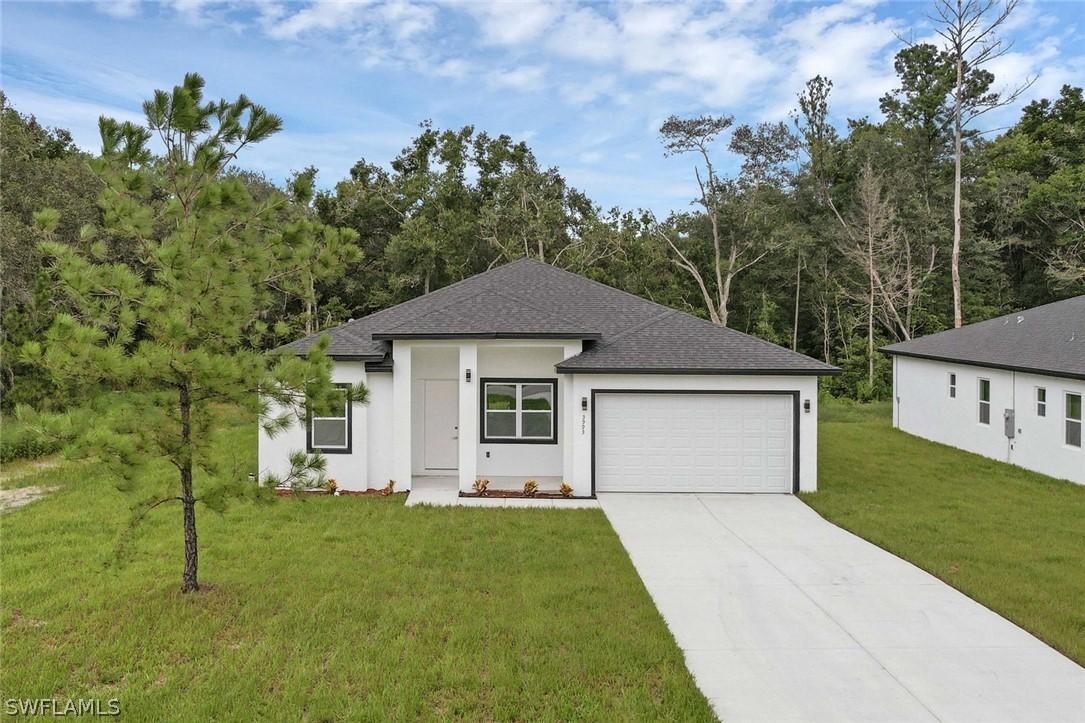 205 Australian Dr., Rotonda West, FL 33947