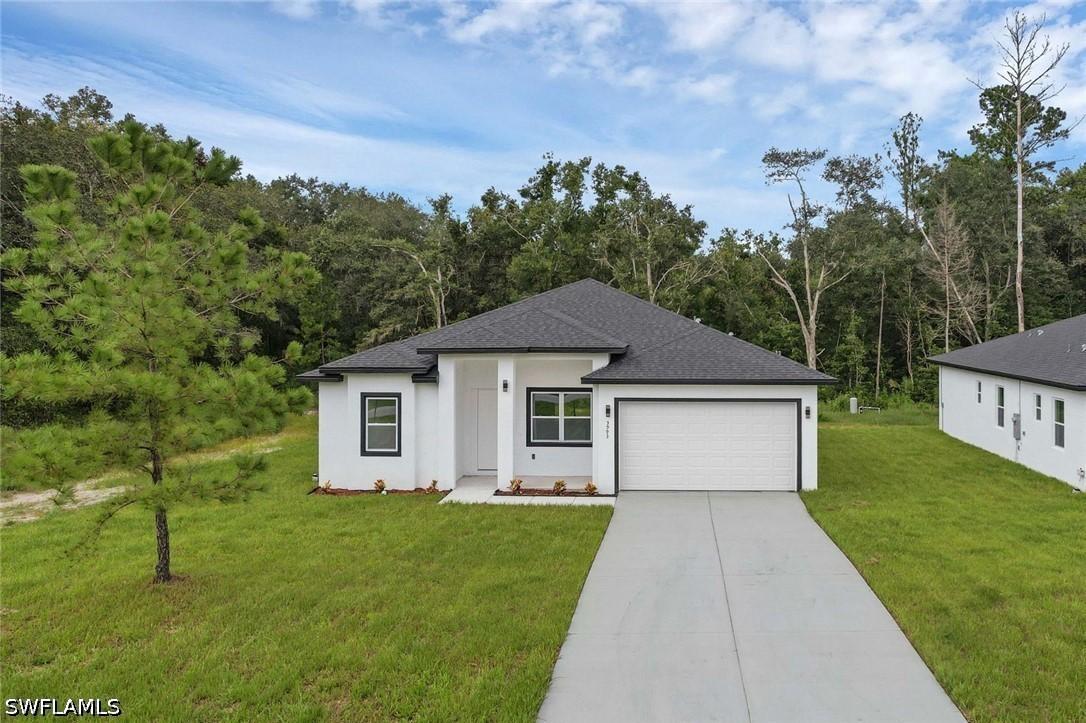 205 Australian Dr., Rotonda West, FL 33947