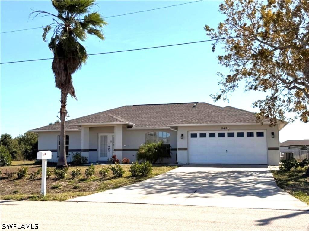 843 Nyasa Ave., Fort Myers, FL 33913
