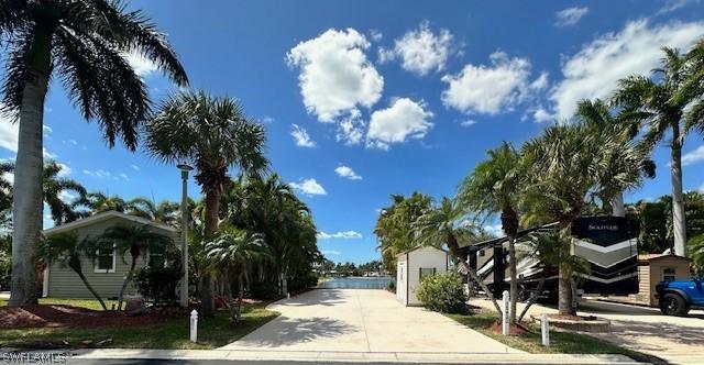 1343 Amethyst Lake Ln., Naples, FL 34114