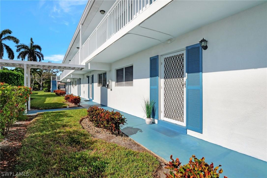 750 Mooring Line Dr. #105, Naples, FL 34102