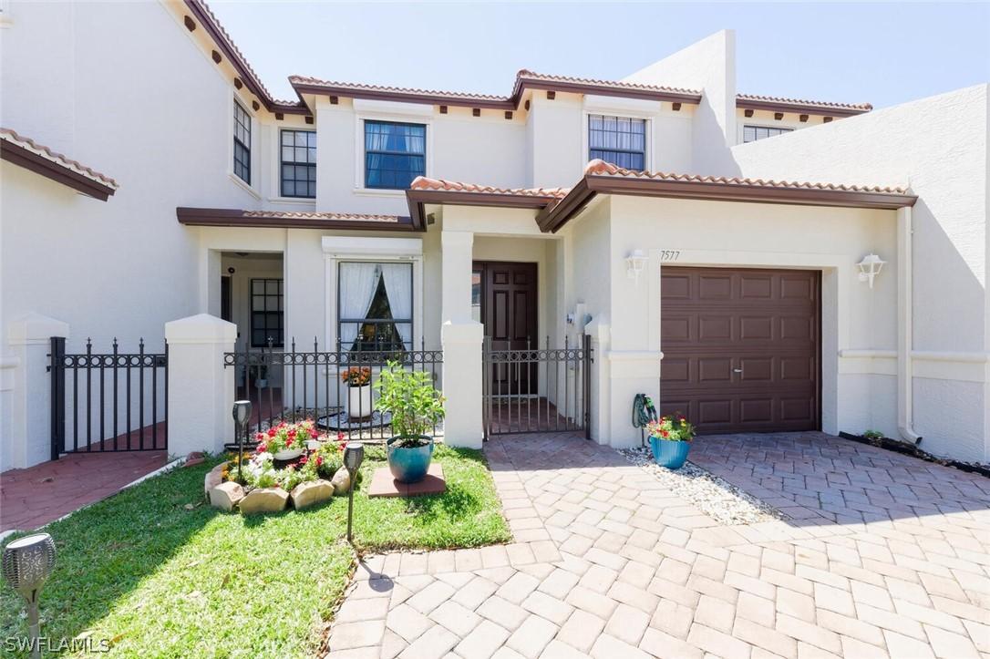 7577 Bristol Cir., Naples, FL 34120