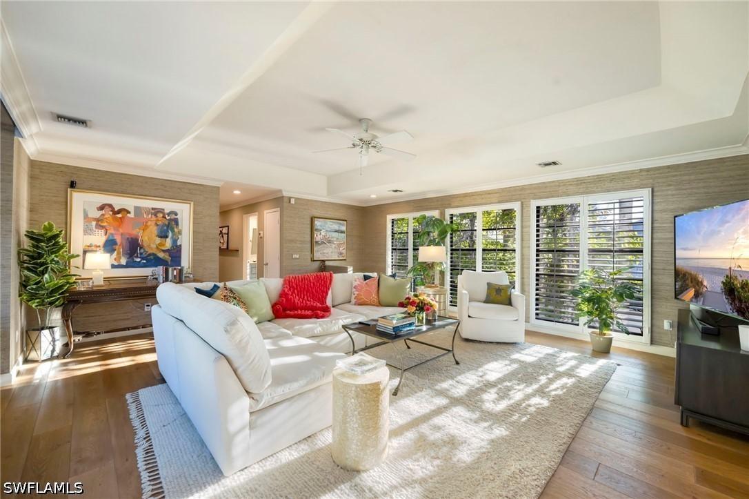 1225 Sandpiper St., Naples, FL 34102