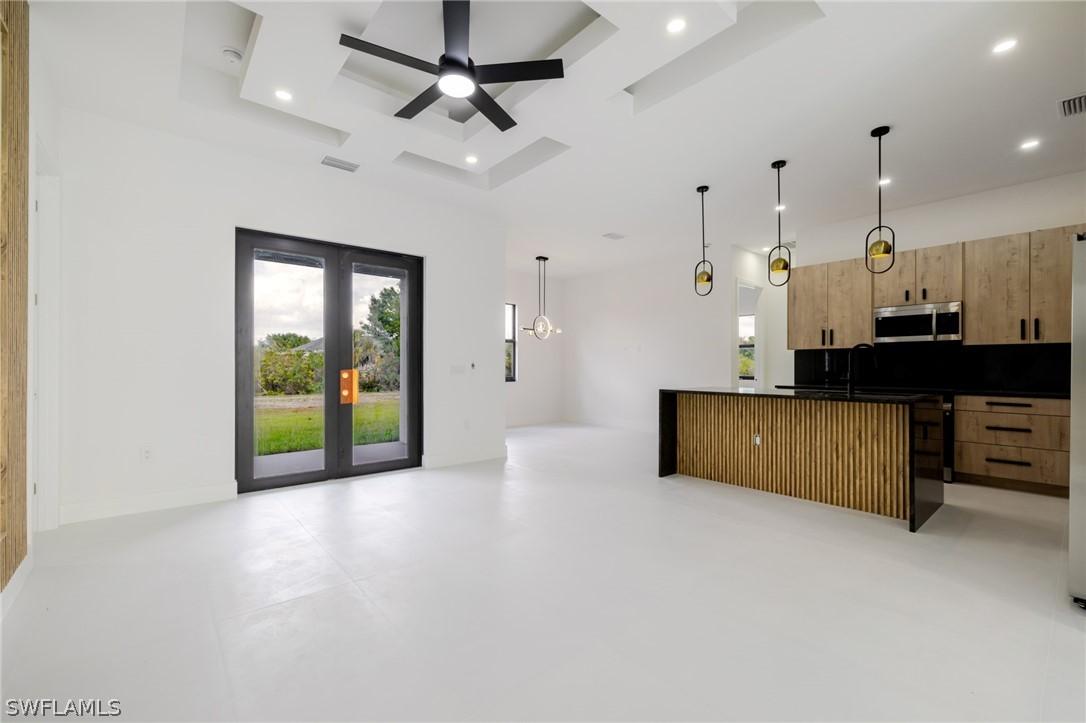 817 Frederick Reid St., Lehigh Acres, FL 33974