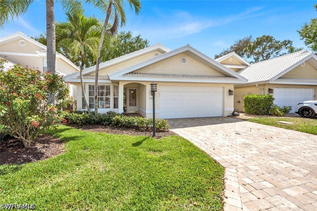 1562 Weybridge Cir. #31, Naples, FL 34110