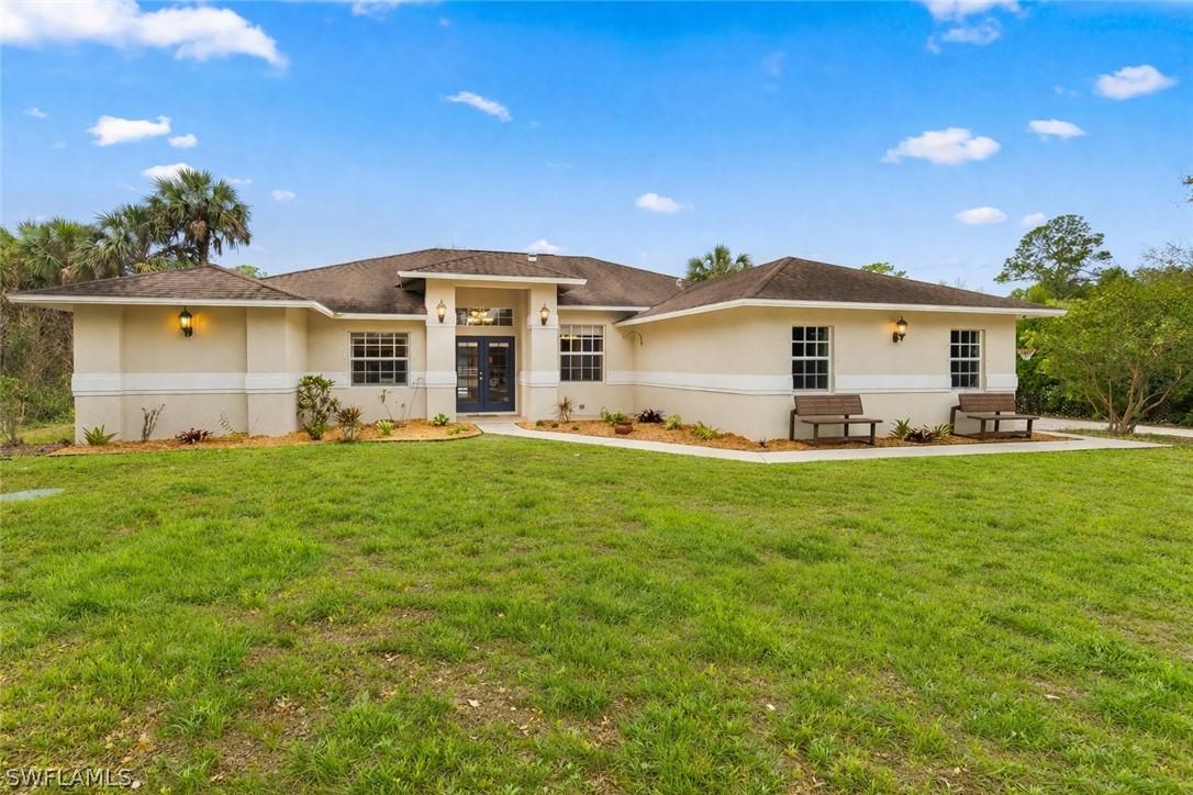 3860 20th Ave., Naples, FL 34117