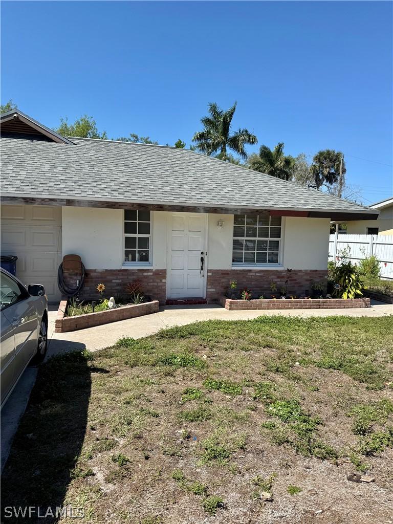 226 Kingston Dr., Fort Myers, FL 33905