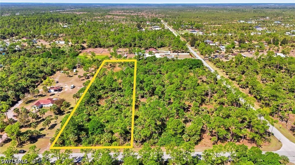 3865 Everglades Blvd., Naples, FL 34117