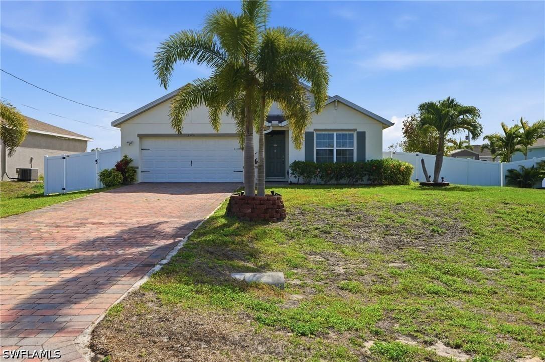2505 NW 20th Pl., Cape Coral, FL 33993