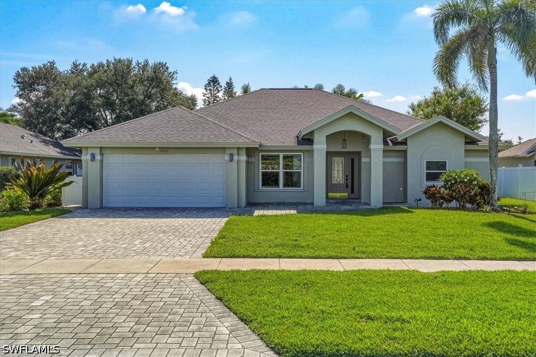 10225 Boca Cir., Naples, FL 34109