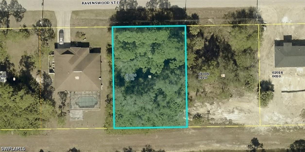 1128 Ravenswood St., Lehigh Acres, FL 33974