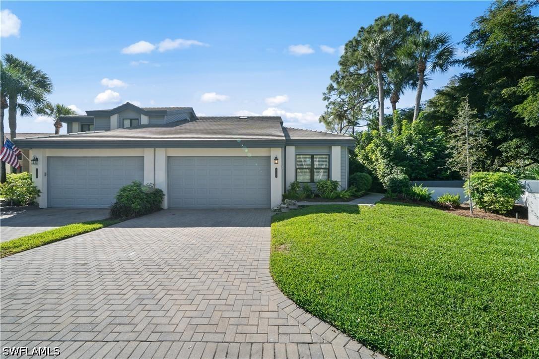 27181 Kindlewood Ln., Bonita Springs, FL 34134
