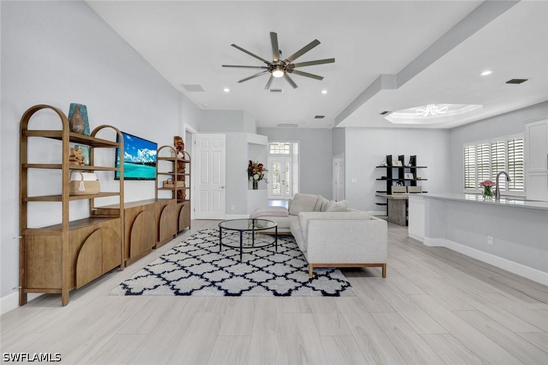 16143 Parque Ln., Naples, FL 34110