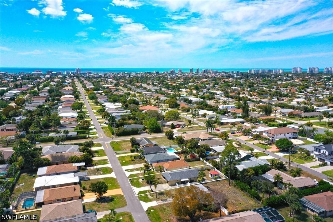 819 98th Ave., Naples, FL 34108