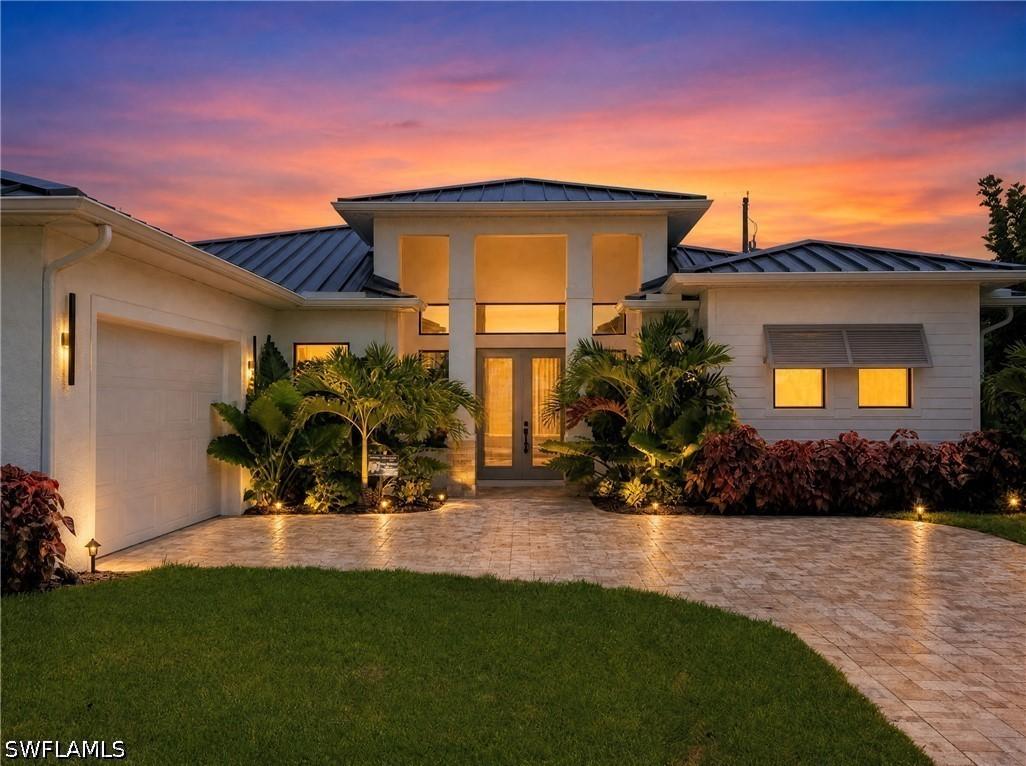 1257 22nd Ave., Naples, FL 34103