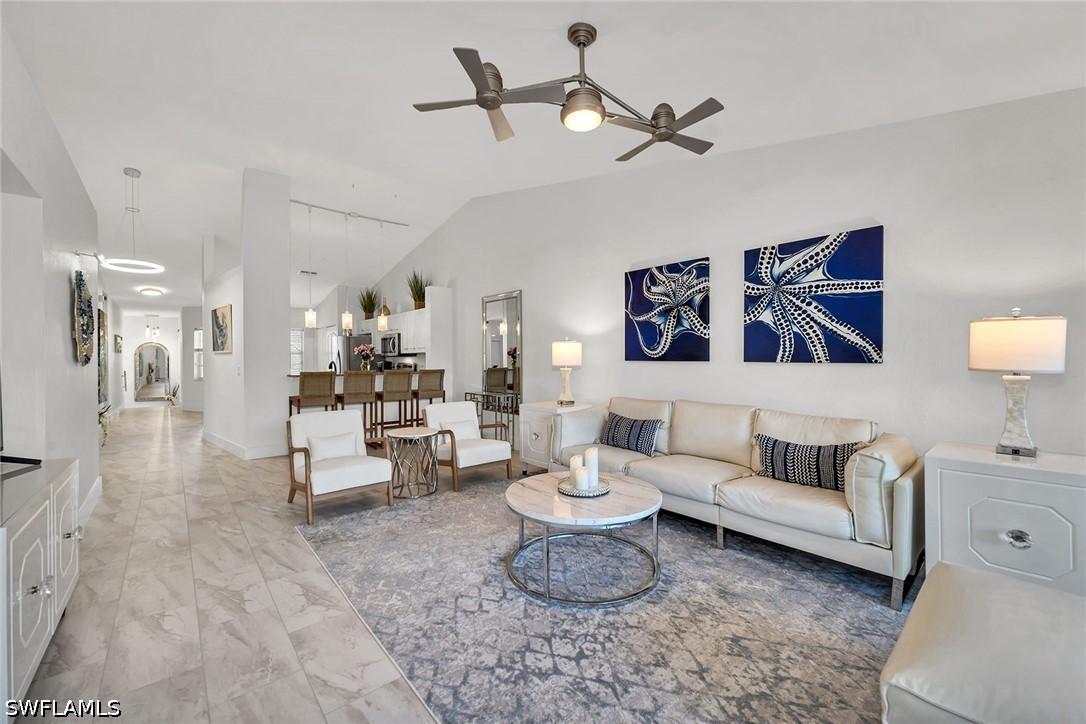 1747 Reuven Cir. #4, Naples, FL 34112