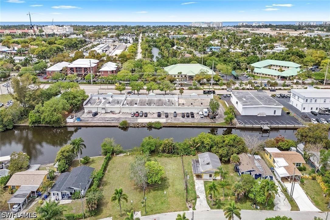 531 13th St., Naples, FL 34102