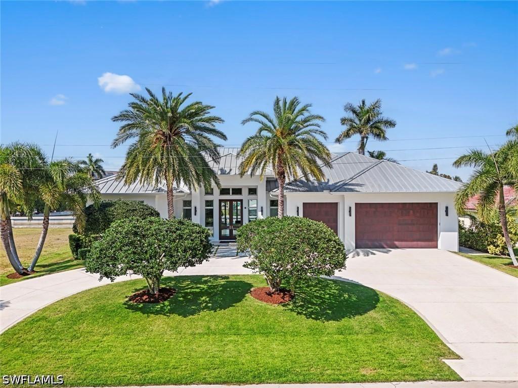 1467 Marlin Dr., Naples, FL 34102