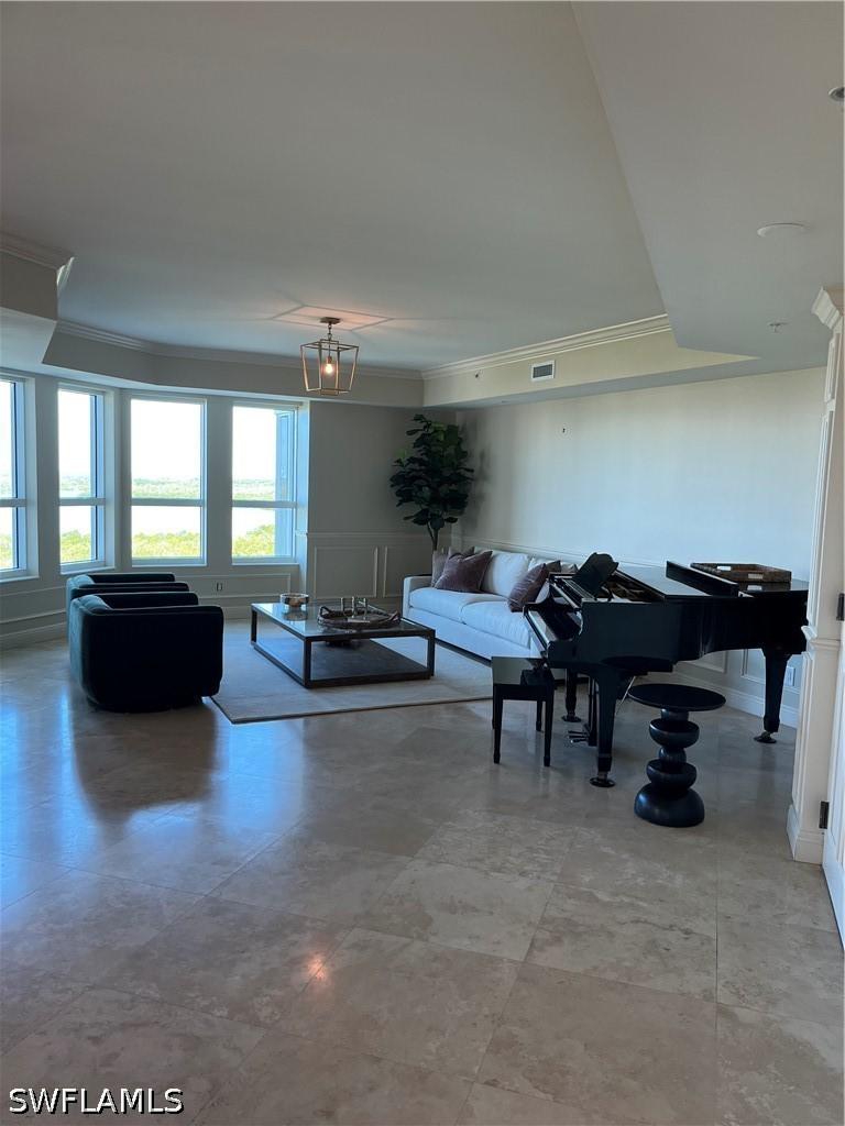 285 Grande Way #701, Naples, FL 34110