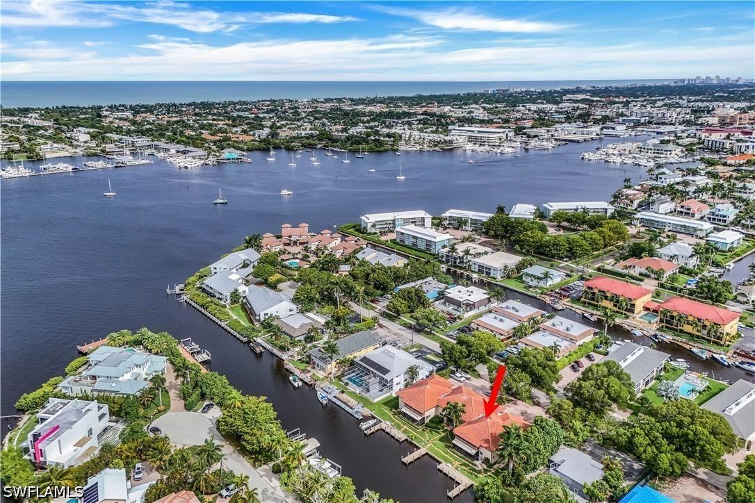 1390 Chesapeake Ave., Naples, FL 34102