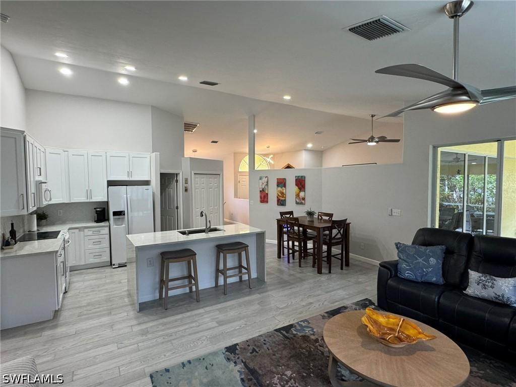 9820 Alhambra Ln., Bonita Springs, FL 34135