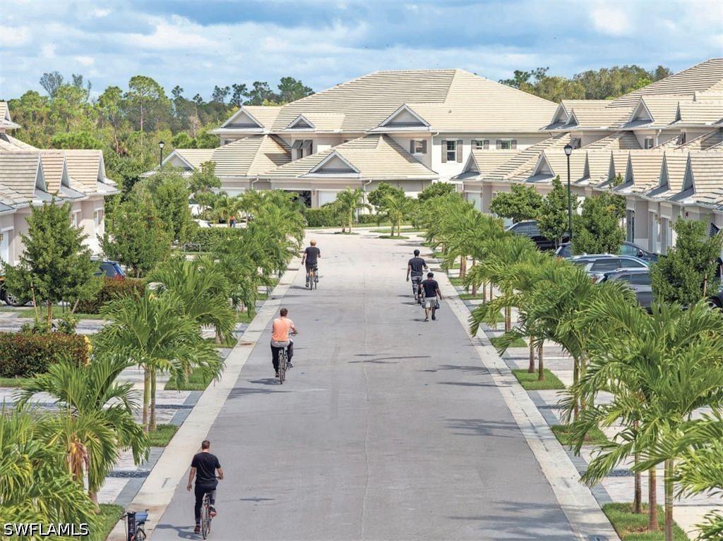 309 Indies Dr. #202, Naples, FL 34114