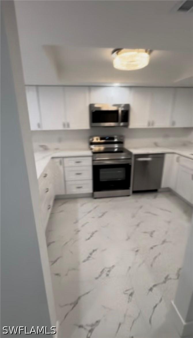 151 Cypress Way #D3, Naples, FL 34110