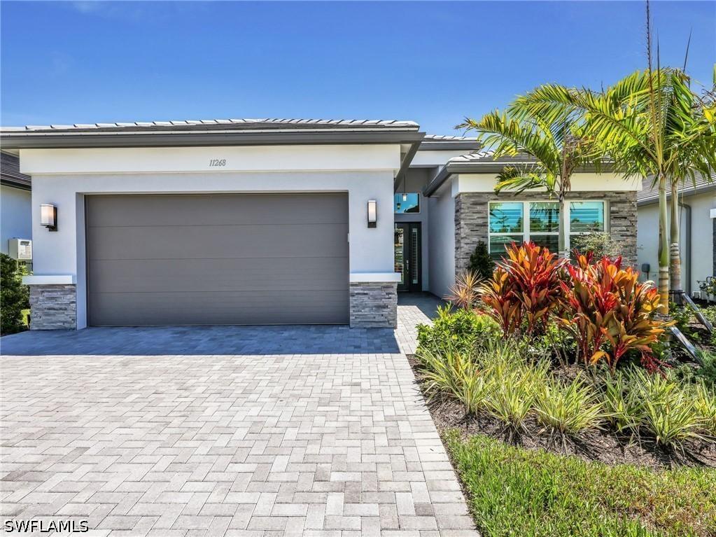 11268 Daphne Ct., Naples, FL 34120