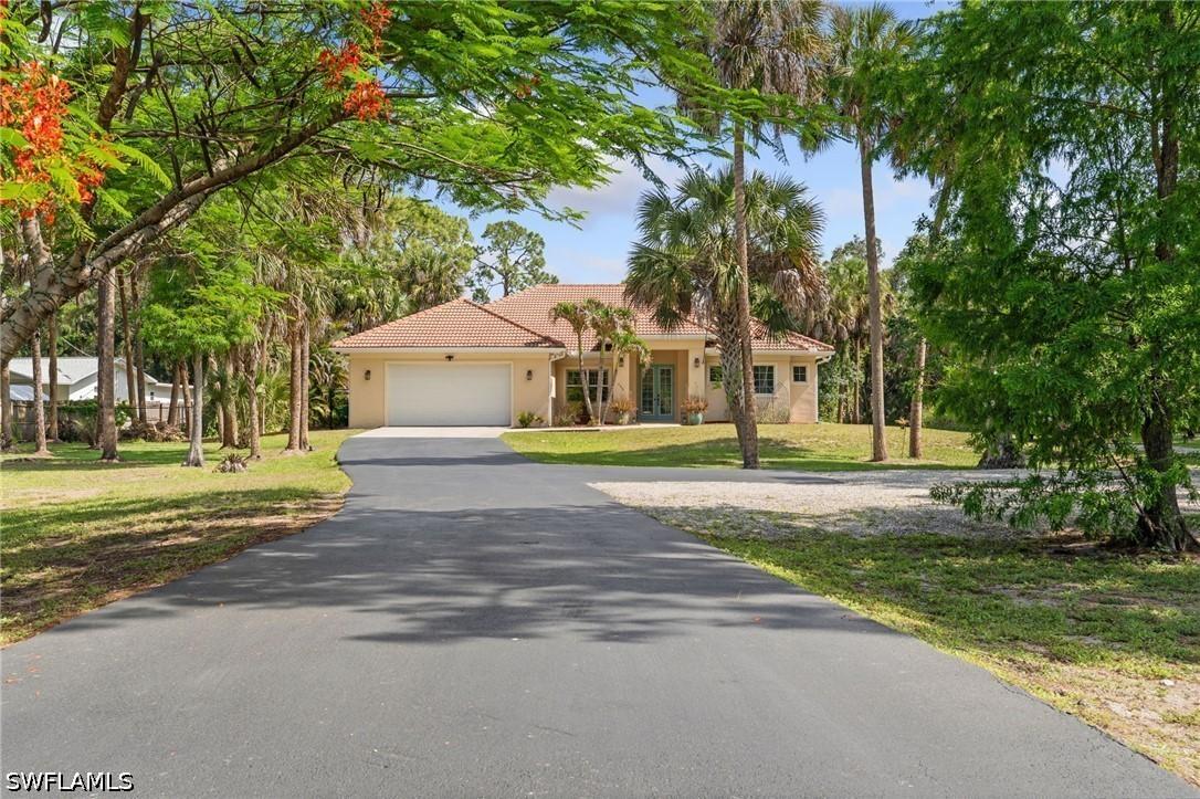 445 12th Ave., Naples, FL 34120