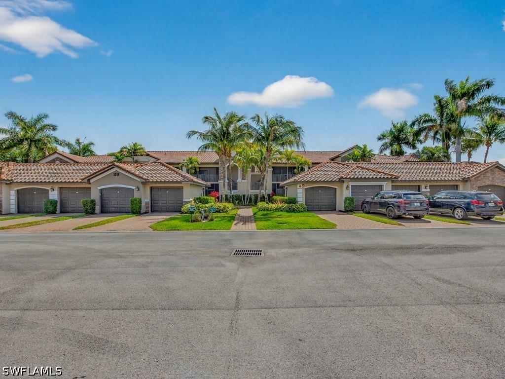 9844 Venezia Cir. #726, Naples, FL 34113