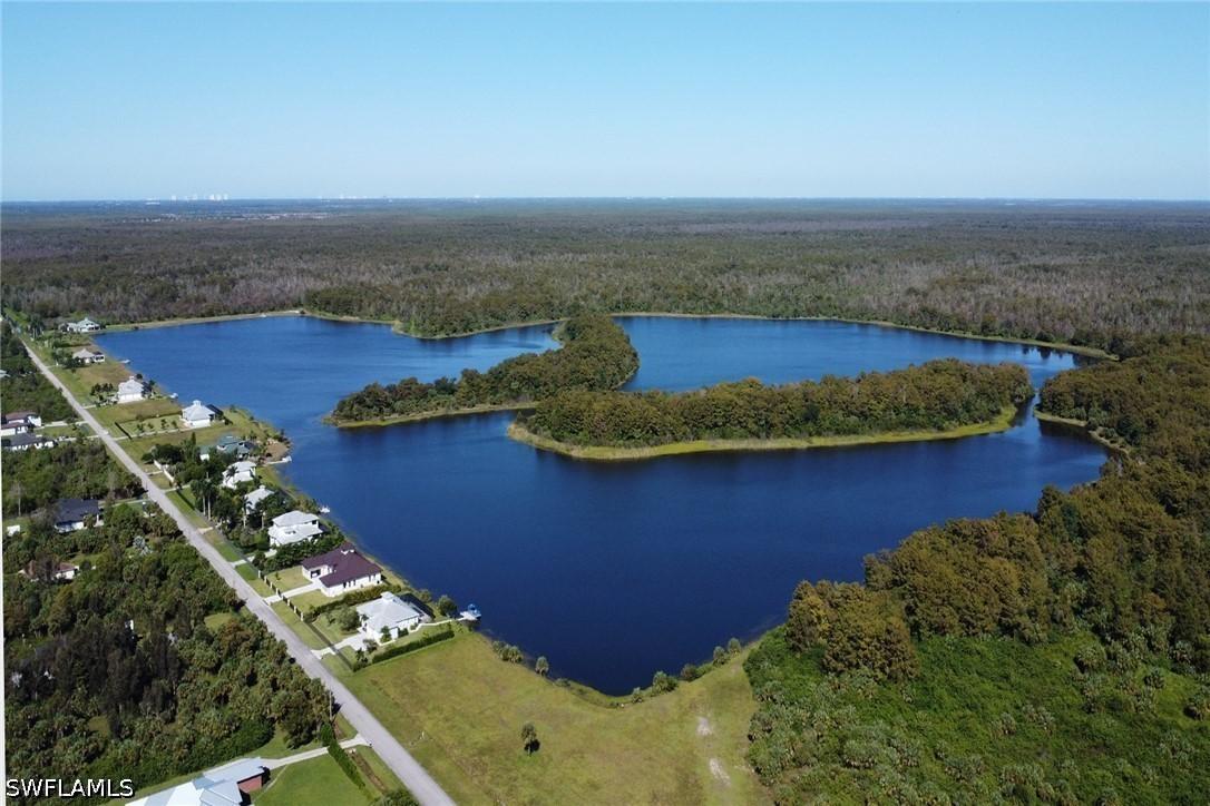 145 Shady Hollow Blvd., Naples, FL 34120