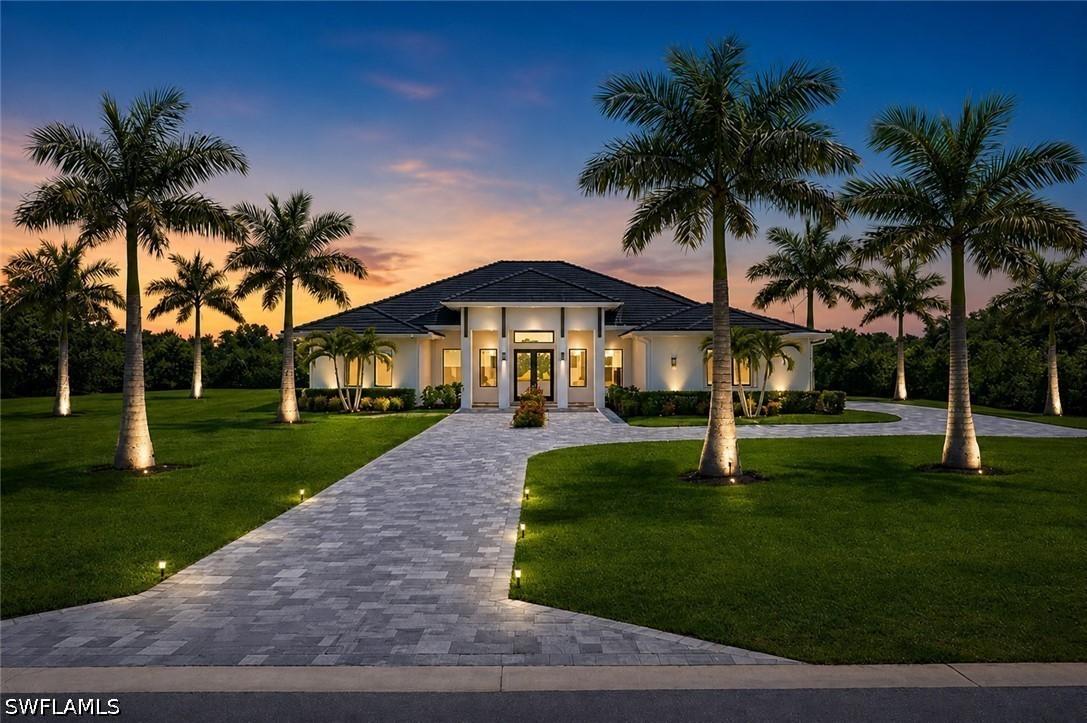 9974 Winterview Dr., Naples, FL 34109